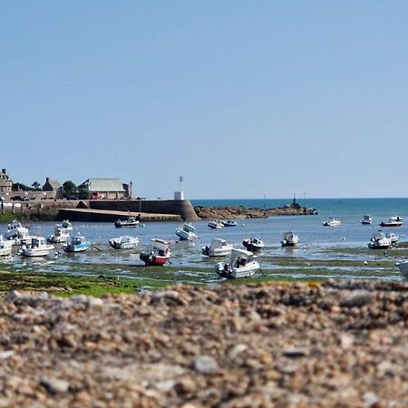 Le Prieure Barfleur Bed and Breakfast Eksteriør billede